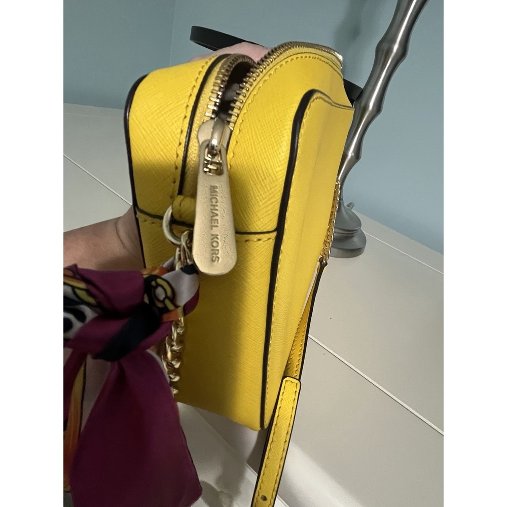 Michael Kors Jet Set East West Saffiano Crossbody Bag Yellow Leather - Picture 7 of 7
